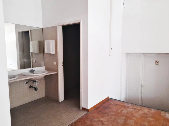 Armazém para Arrendamento em Matosinhos e Leça da Palmeira Foto 6