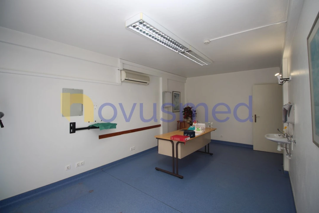 Apartamento T3 para Venda em São Bartolomeu de Messines Foto 8