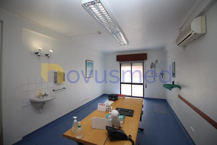 Apartamento T3 para Venda em São Bartolomeu de Messines Foto 7