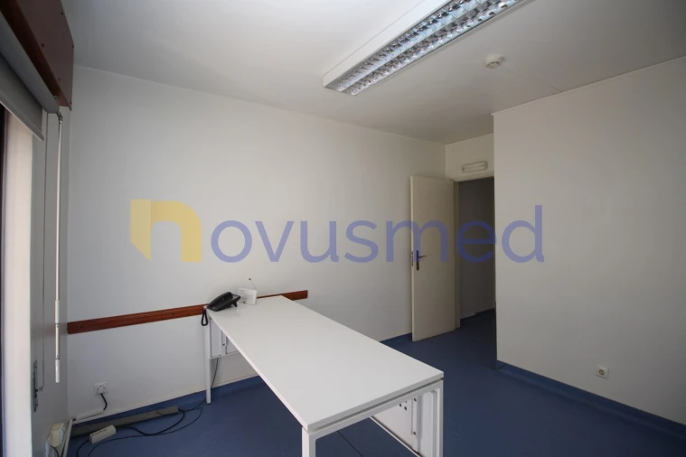 Apartamento T3 para Venda em São Bartolomeu de Messines Foto 13