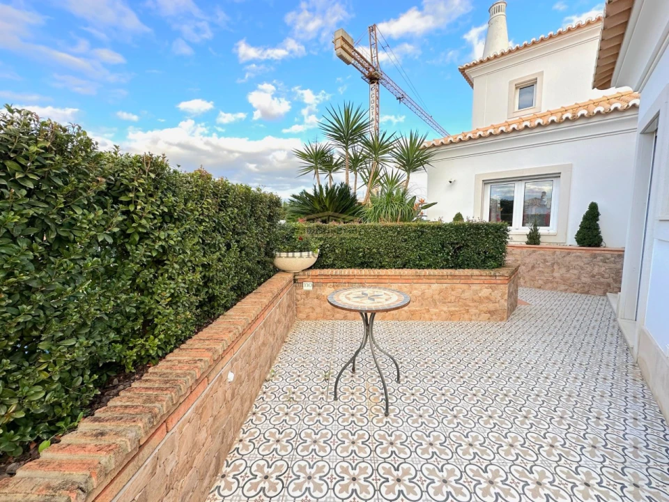 Moradia T3 para Venda em Quarteira Foto 9