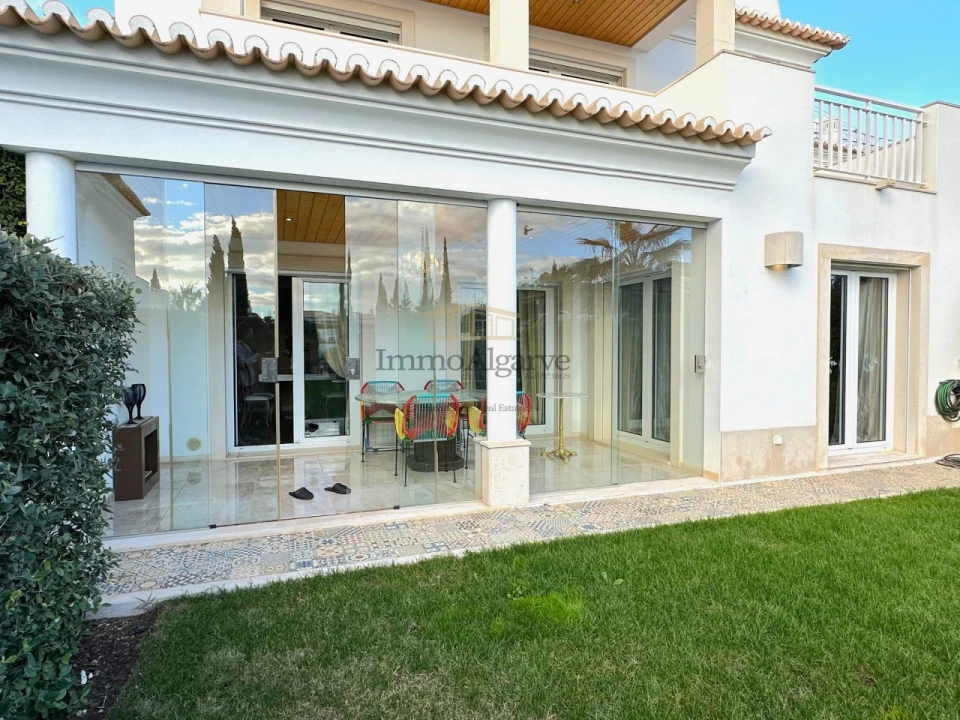 Moradia T3 para Venda em Quarteira Foto 21