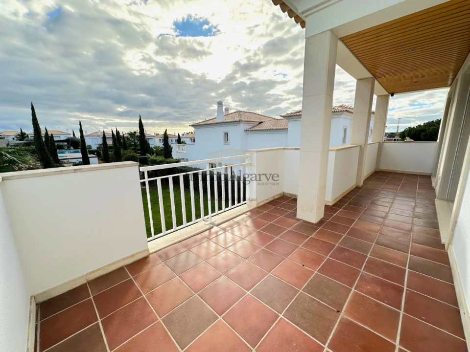 Moradia T3 para Venda em Quarteira Foto 43