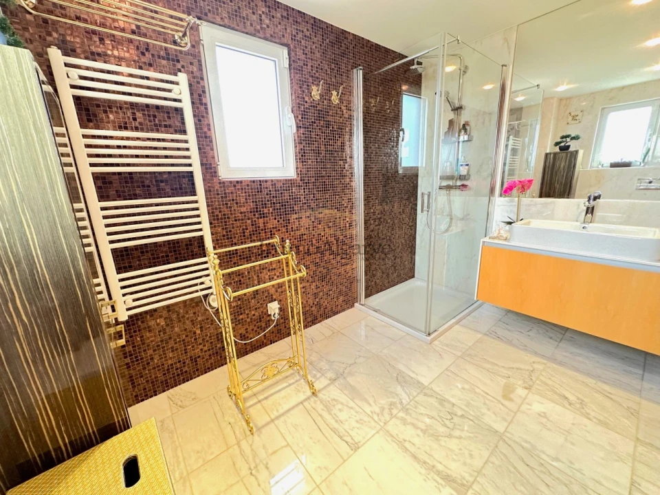 Moradia T3 para Venda em Quarteira Foto 48