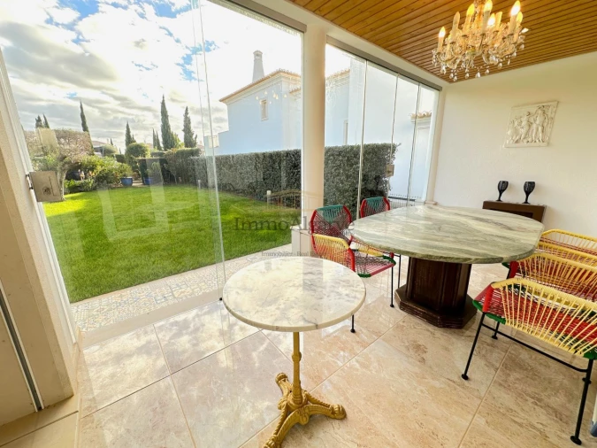 Moradia T3 para Venda em Quarteira Foto 18