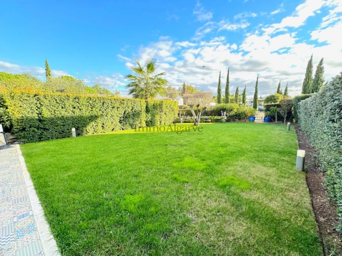 Moradia T3 para Venda em Quarteira Foto 25