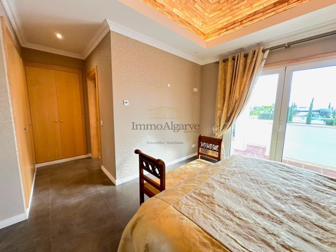 Moradia T3 para Venda em Quarteira Foto 40