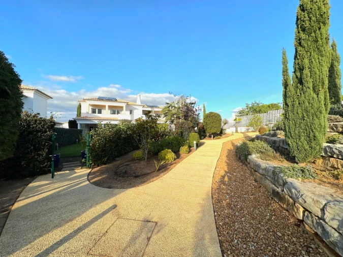 Moradia T3 para Venda em Quarteira Foto 50