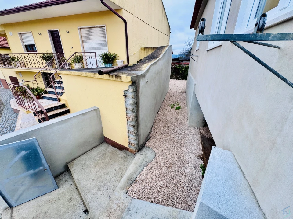 Moradia T3 para Venda em Alvaiázere Foto 13