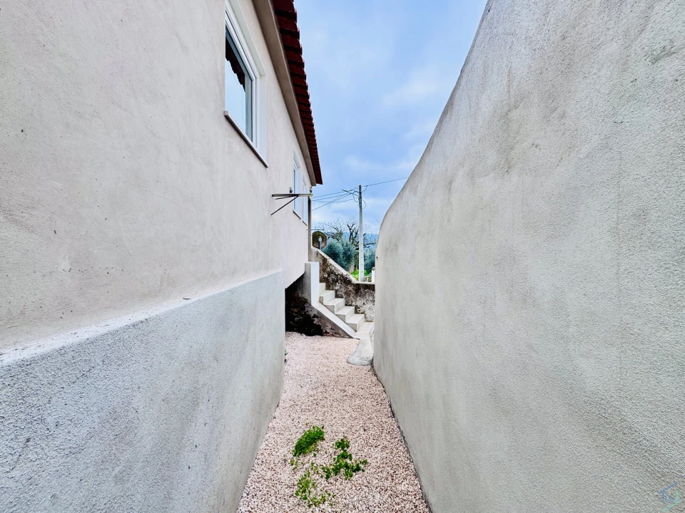 Moradia T3 para Venda em Alvaiázere Foto 10