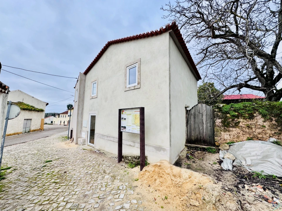 Moradia T3 para Venda em Alvaiázere Foto 2