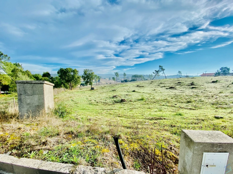 Terreno para Venda em São Pedro de Tomar Foto 2