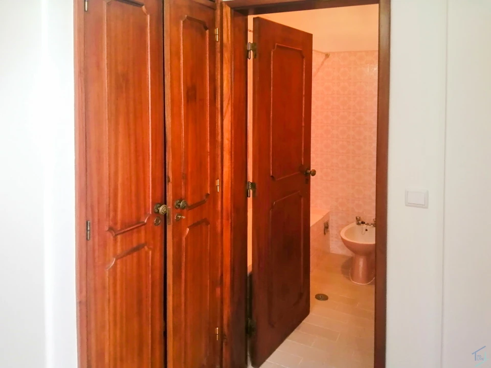 Apartamento T2 para Venda em São Pedro de Tomar Foto 14