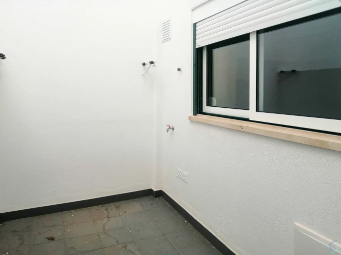 Apartamento T2 para Venda em São Pedro de Tomar Foto 7