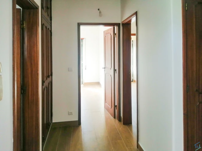 Apartamento T2 para Venda em São Pedro de Tomar Foto 8