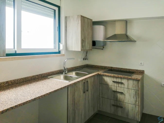 Apartamento T2 para Venda em São Pedro de Tomar Foto 5