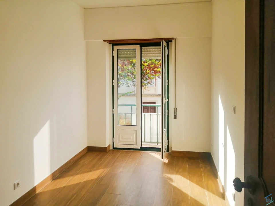 Apartamento T2 para Venda em São Pedro de Tomar Foto 11