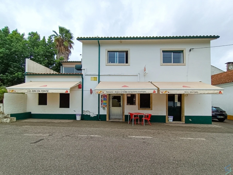 Moradia T3 para Venda em Areias e Pias Foto 3