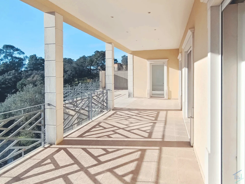 Moradia T4 para Venda em Além da Ribeira e Pedreira Foto 31