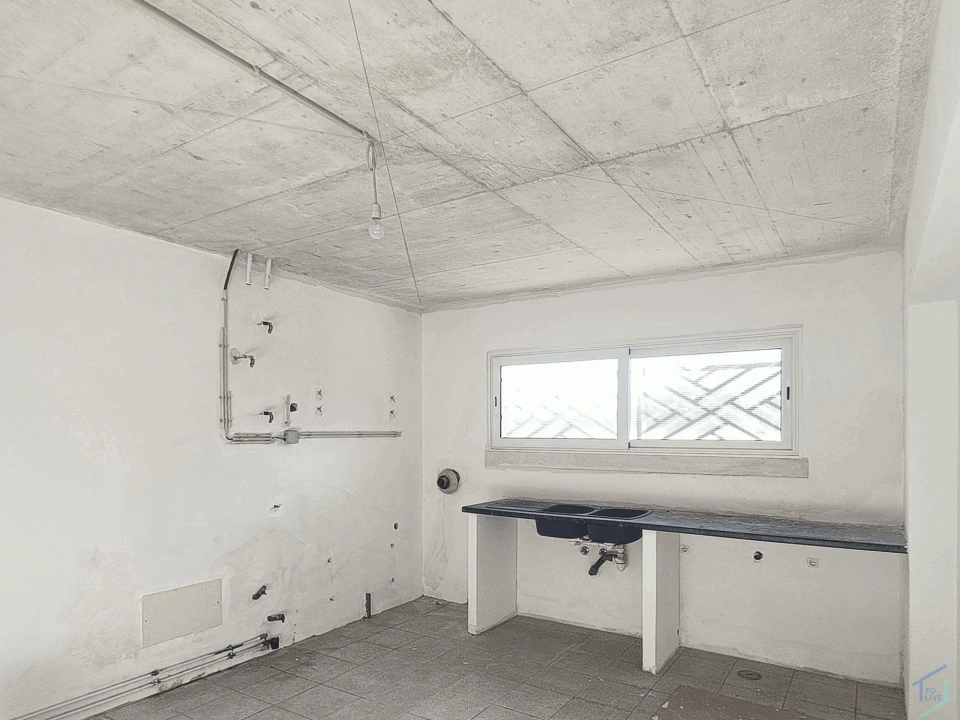 Moradia T4 para Venda em Além da Ribeira e Pedreira Foto 46