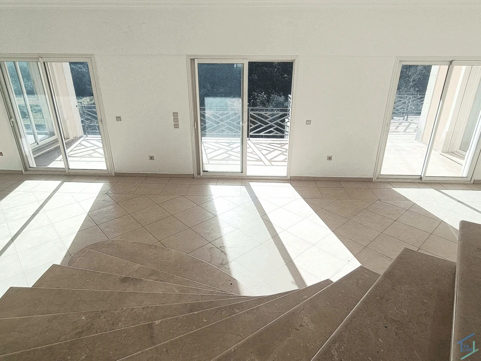 Moradia T4 para Venda em Além da Ribeira e Pedreira Foto 20