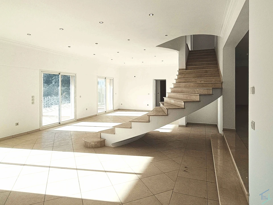 Moradia T4 para Venda em Além da Ribeira e Pedreira Foto 38