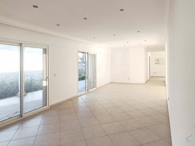 Moradia T4 para Venda em Além da Ribeira e Pedreira Foto 33