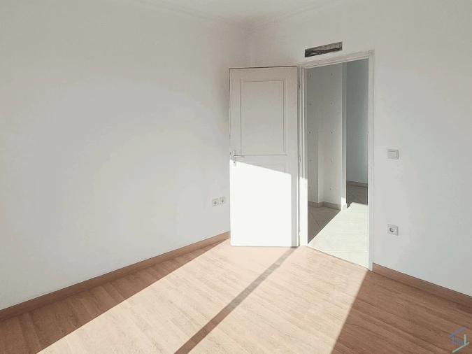 Moradia T4 para Venda em Além da Ribeira e Pedreira Foto 17