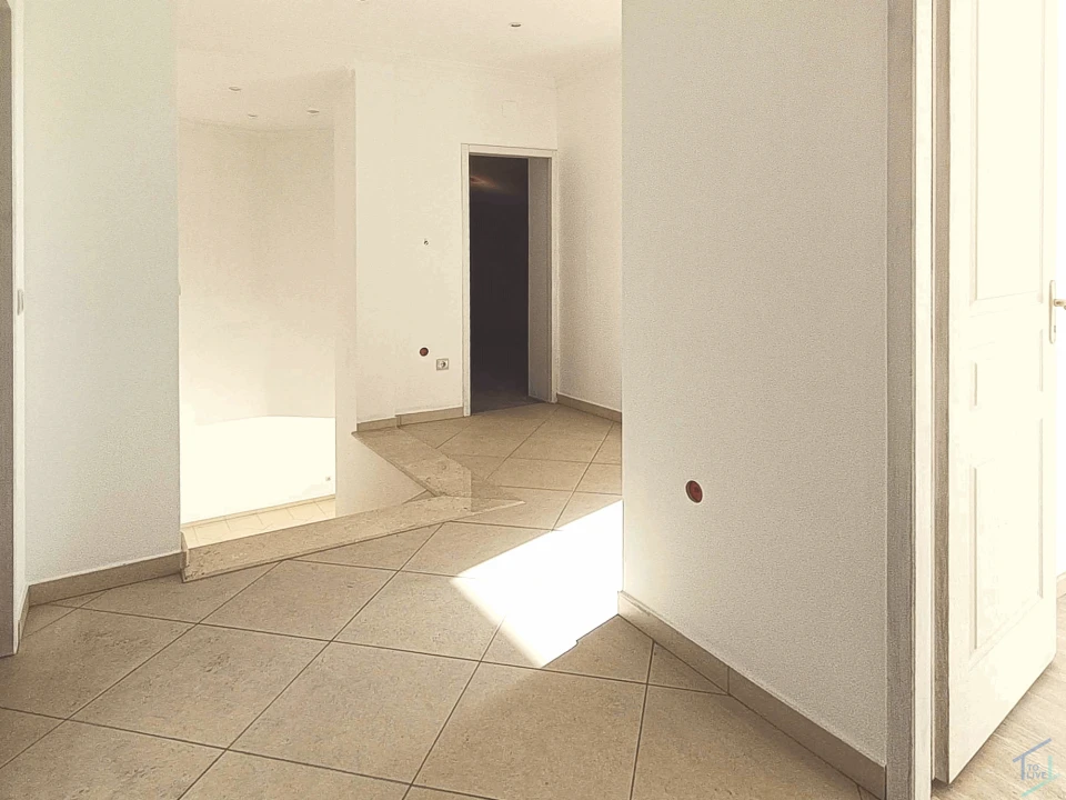 Moradia T4 para Venda em Além da Ribeira e Pedreira Foto 12