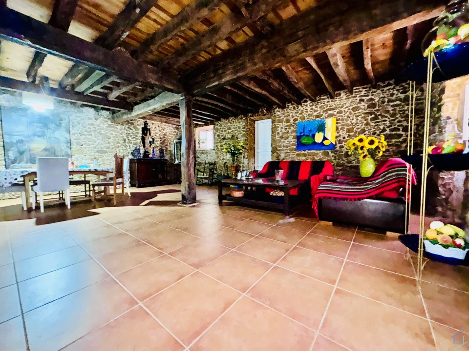 Moradia T5 para Venda em Areias e Pias Foto 2