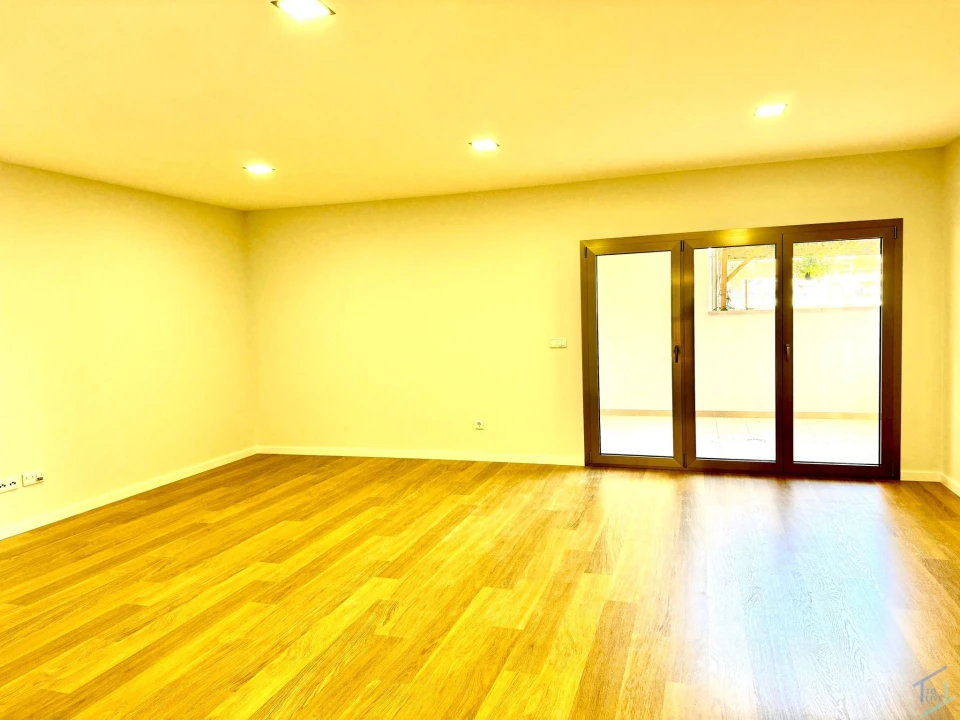 Apartamento T4 para Venda em São Pedro de Tomar Foto 14