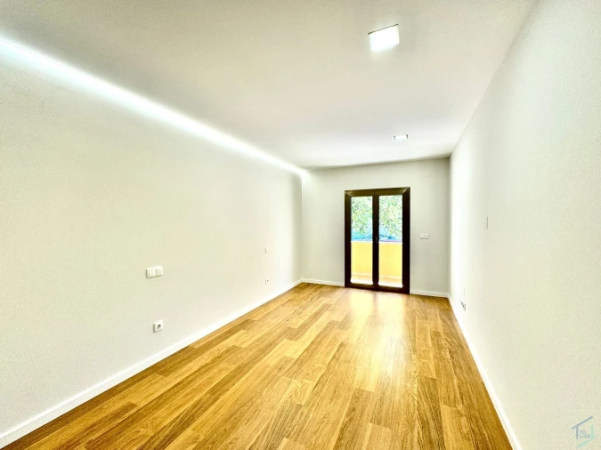 Apartamento T4 para Venda em São Pedro de Tomar Foto 13