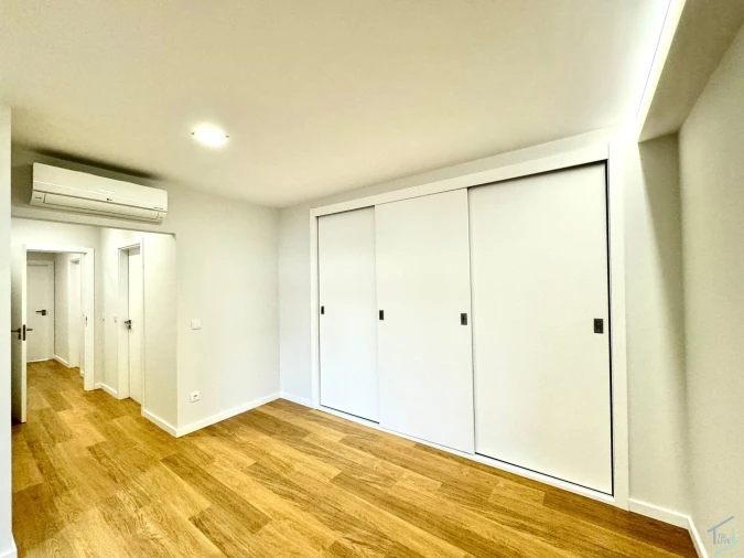 Apartamento T4 para Venda em São Pedro de Tomar Foto 4