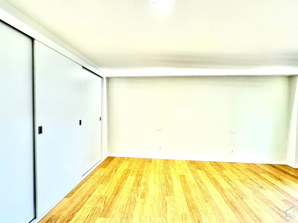 Apartamento T4 para Venda em São Pedro de Tomar Foto 8