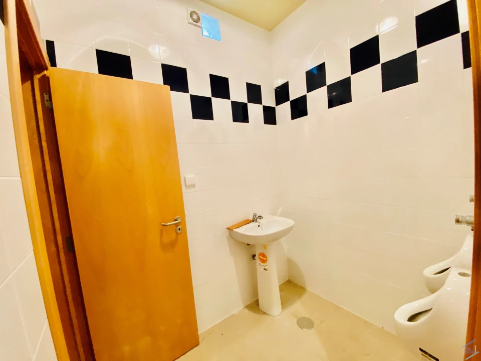 Negócio para Venda em Asseiceira Foto 9