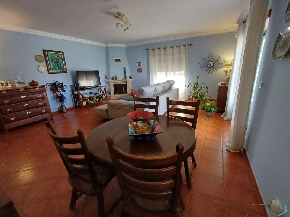 Apartamento T5 para Venda em São Pedro de Tomar Foto 6