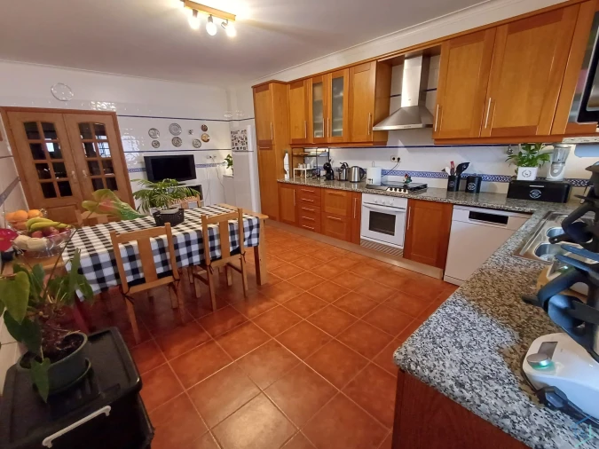 Apartamento T5 para Venda em São Pedro de Tomar Foto 11