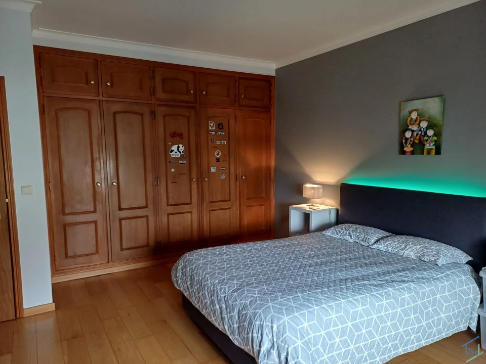 Apartamento T5 para Venda em São Pedro de Tomar Foto 19