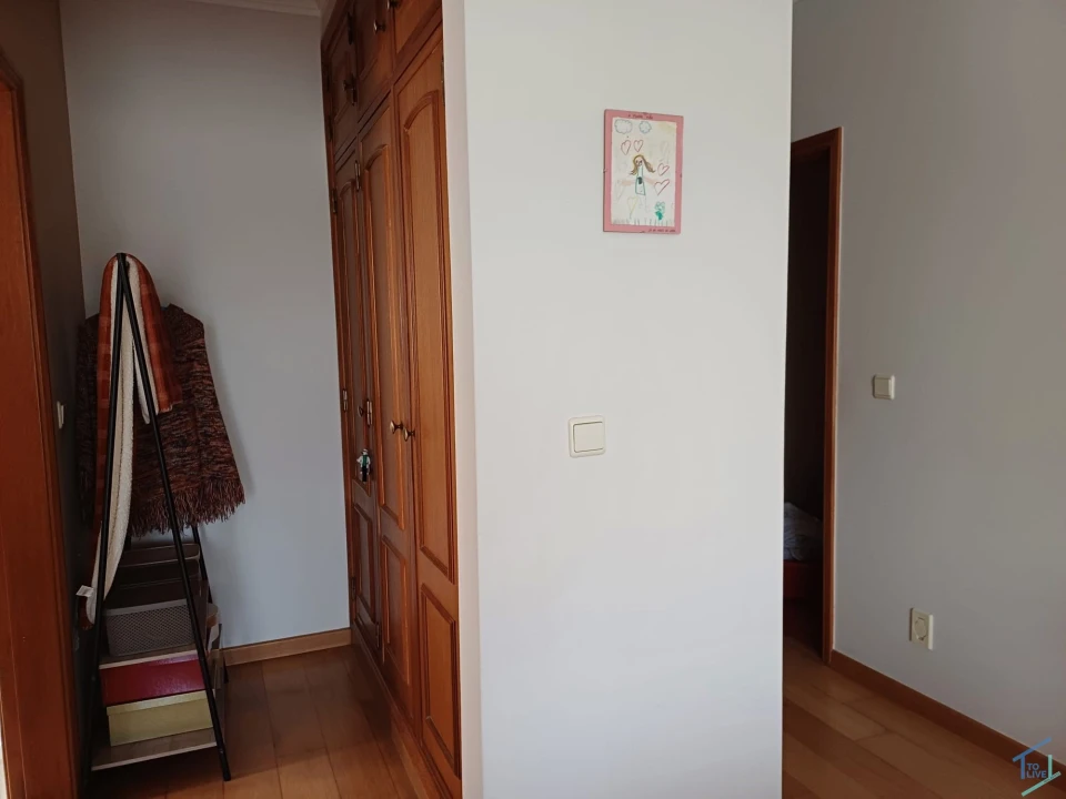 Apartamento T5 para Venda em São Pedro de Tomar Foto 15