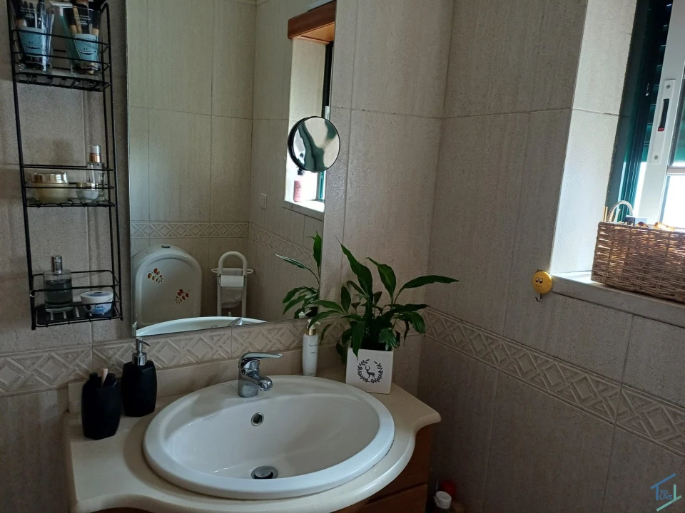 Apartamento T5 para Venda em São Pedro de Tomar Foto 17