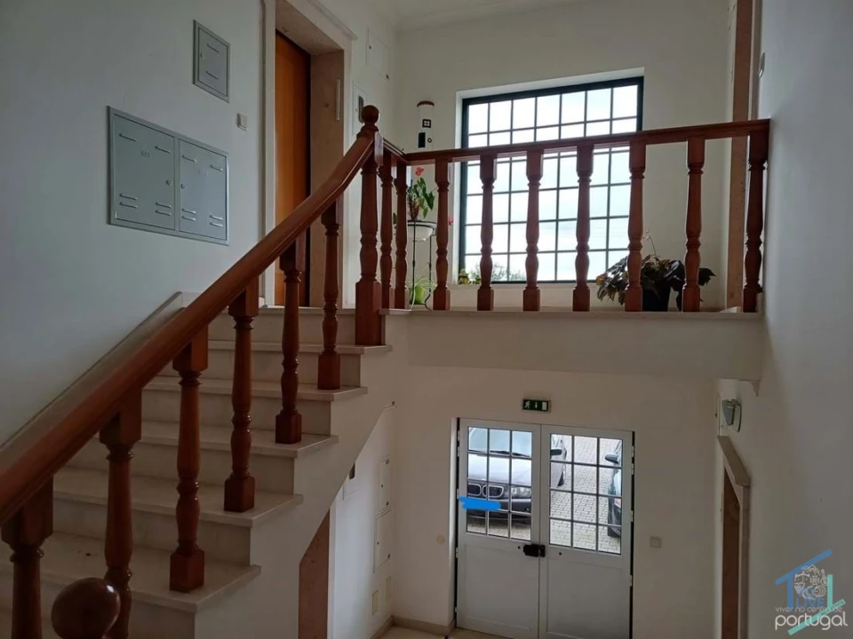 Apartamento T5 para Venda em São Pedro de Tomar Foto 3