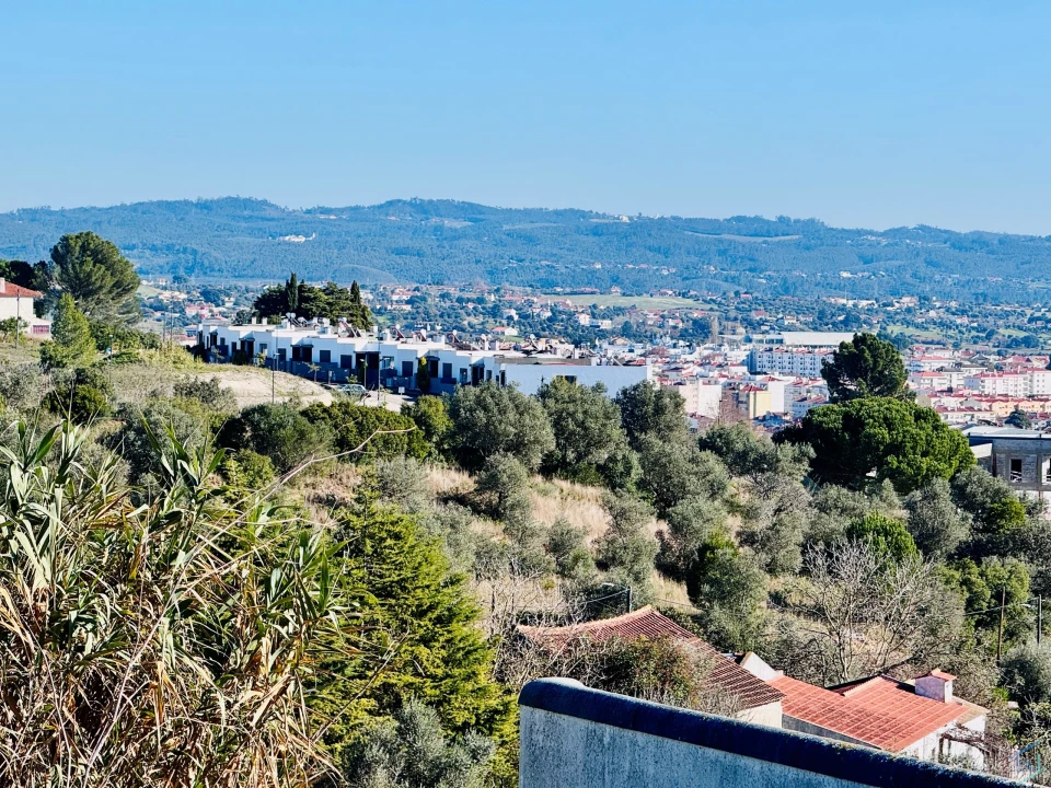 Terreno para Venda em São Pedro de Tomar Foto 2