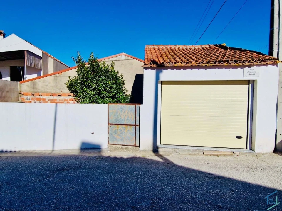 Moradia para Venda em Amiais de Baixo Foto 1