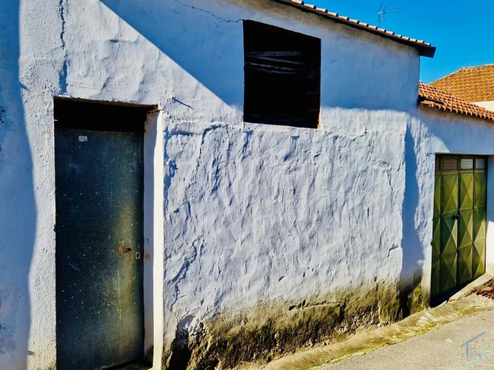 Moradia para Venda em Amiais de Baixo Foto 2