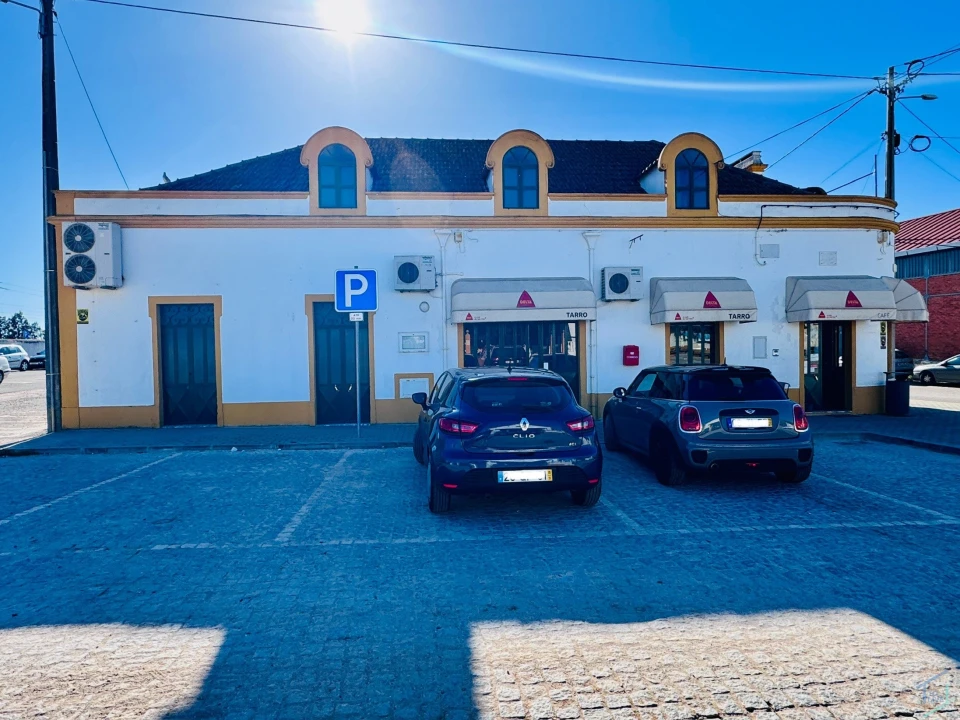 Negócio para Venda em Riachos Foto 3