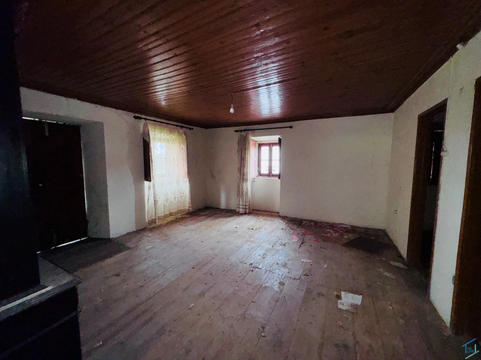 Moradia T5 para Venda em Areias e Pias Foto 9