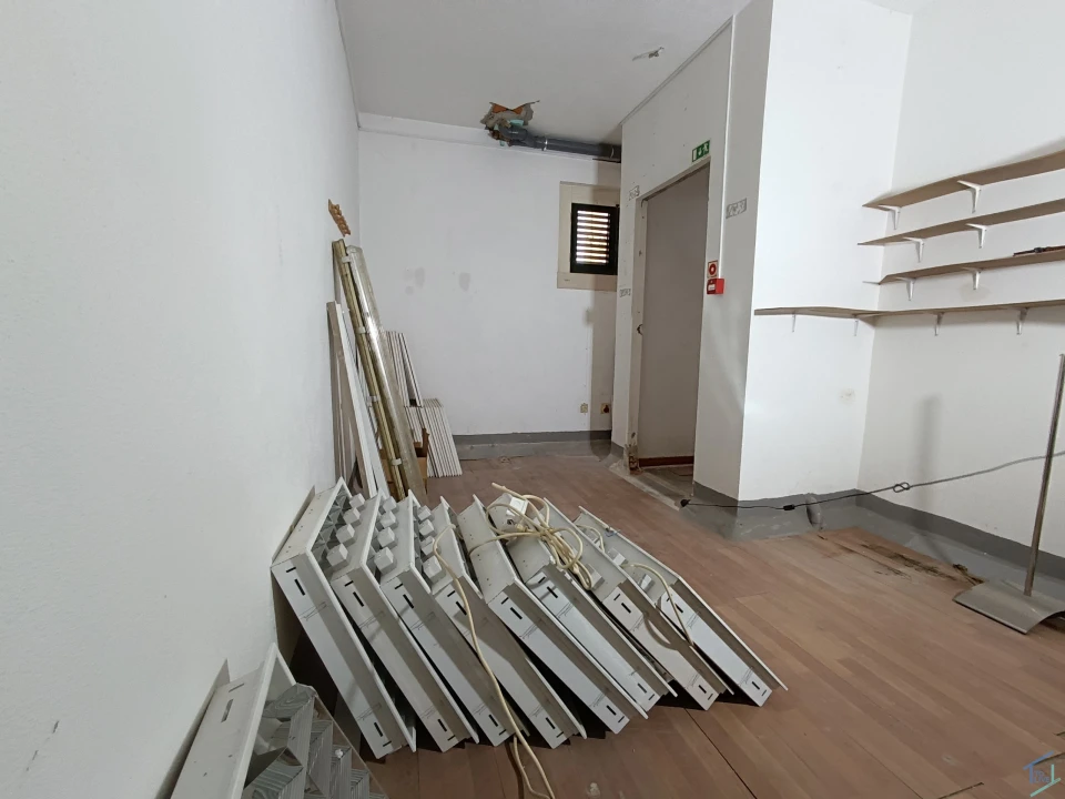 Negócio para Venda em São Pedro de Tomar Foto 2