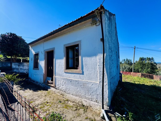 Moradia T2 para Venda em Areias e Pias Foto 13