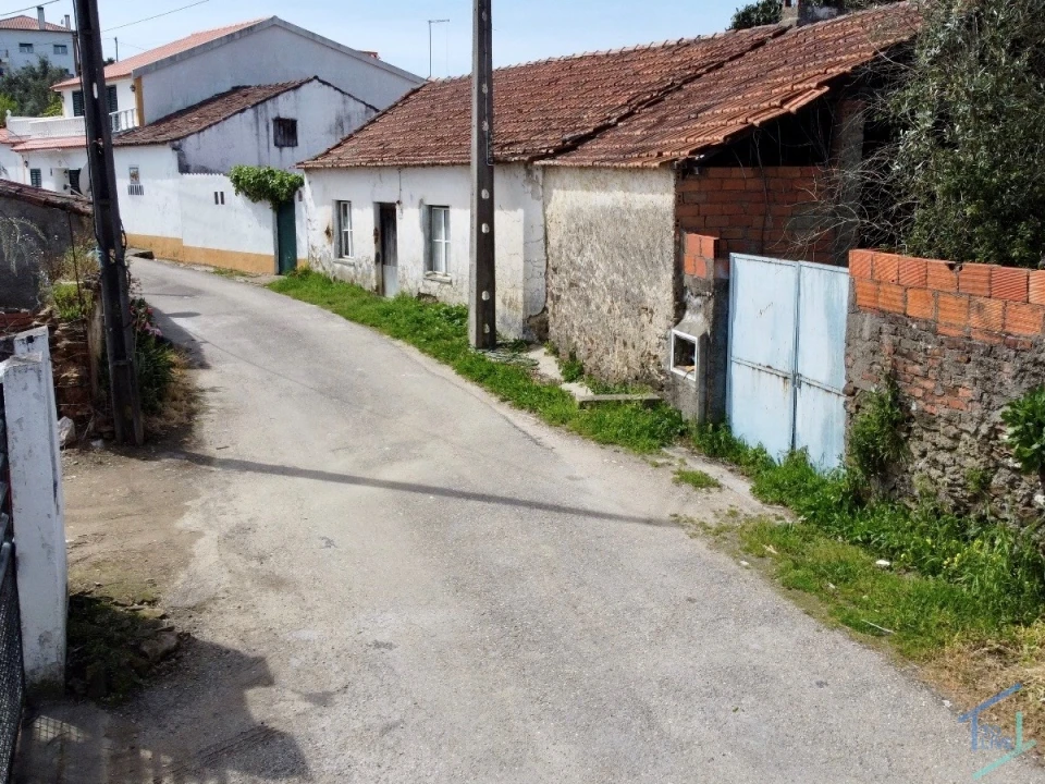 Moradia T3 para Venda em Olalhas Foto 37