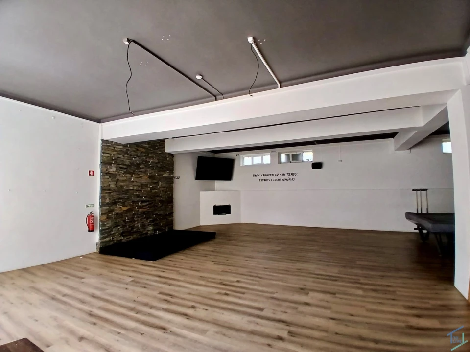 Negócio para Venda em São Pedro de Tomar Foto 2